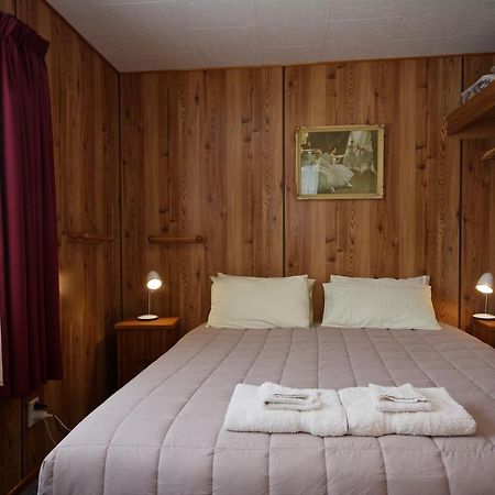 Owaka Lodge Motel Экстерьер фото